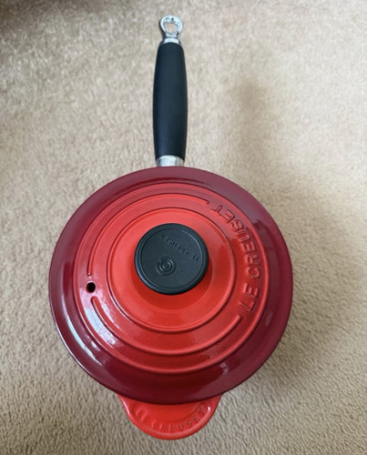 Creuset signature cast iron - signature,