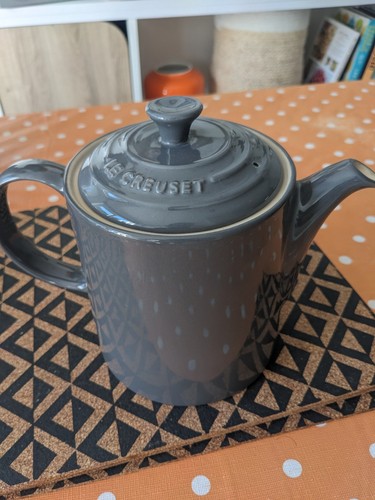 Creuset tea pot grand - le,