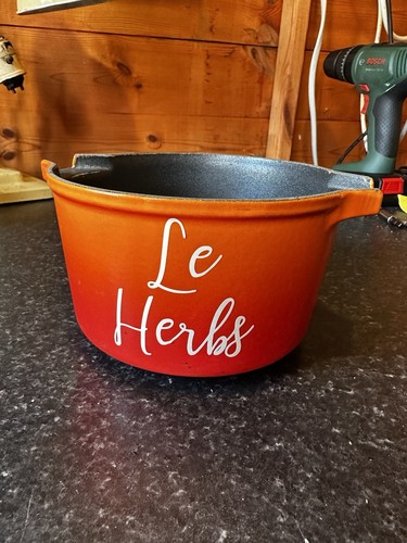 Creuset cast iron - cast,