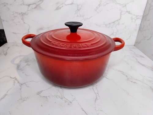 Creuset enamelled cast iron - le,