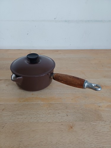 Vintage creuset brown - le, cast