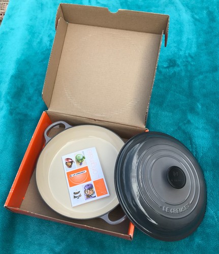 Creuset enameled cast - cast, iron