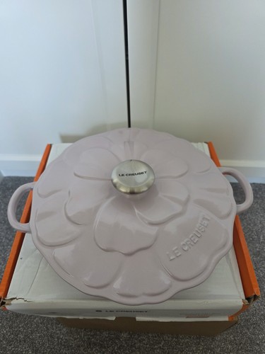Creuset shallot petal - le,