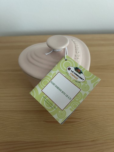 New creuset heart shaped - new,