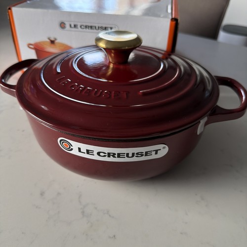Brand new box creuset - brand, le