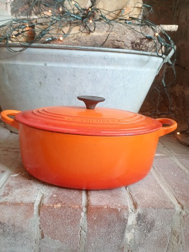 Creuset oval casserole cast - le,