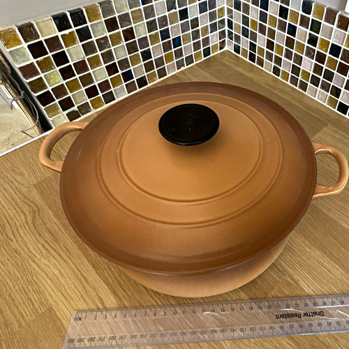 Creuset cast iron round - le,