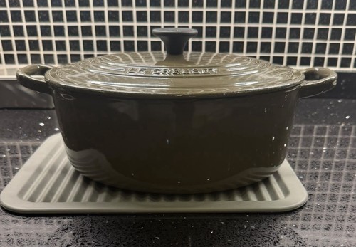 Creuset 25cm internal dia - creuset,