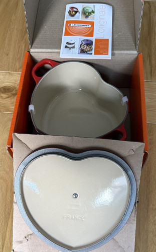 Creuset enamelled cast iron - enamelled,