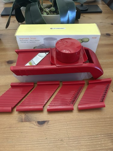 Creuset red vegetable - red,