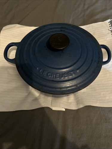 Creuset cast iron - le,