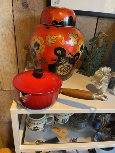 Vintage creuset red - le,