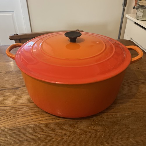 Very large creuset cast - large,