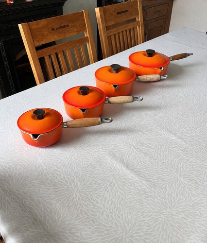 Creuset cast iron enamel - le,