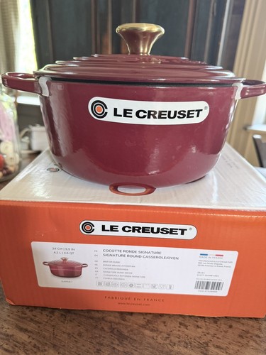 Creuset dutch oven - le,