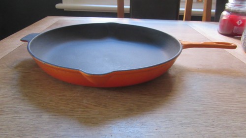 Large vintage creuset - large,