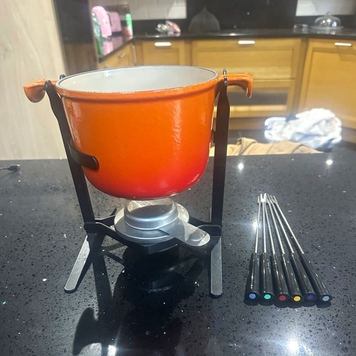 Creuset cast iron fondue - le,