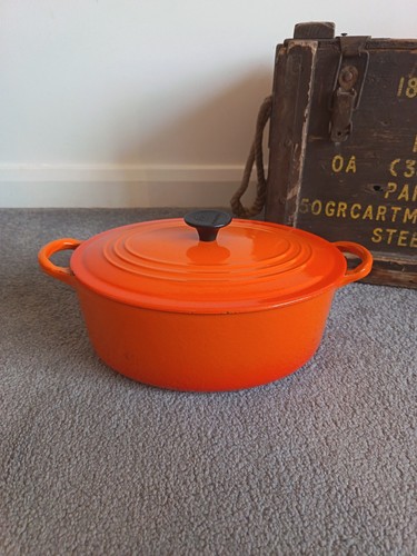 Creuset cast iron - iron, casserole