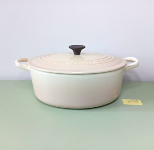 Creuset oval cast iron - cast,