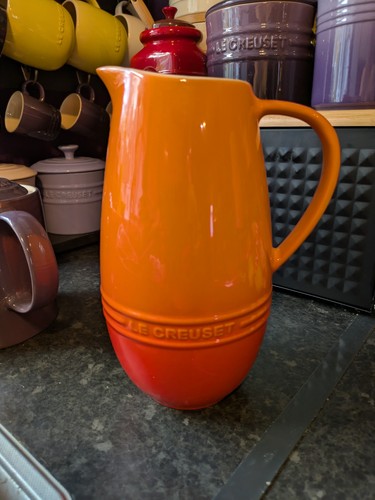 Creuset pitcher in - le,