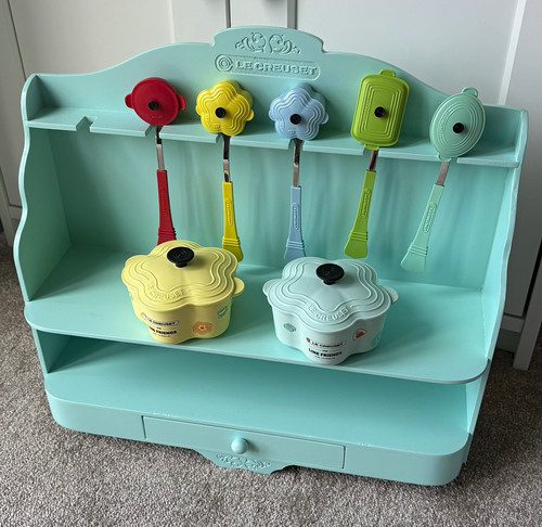 Creuset stand with storage - creuset,