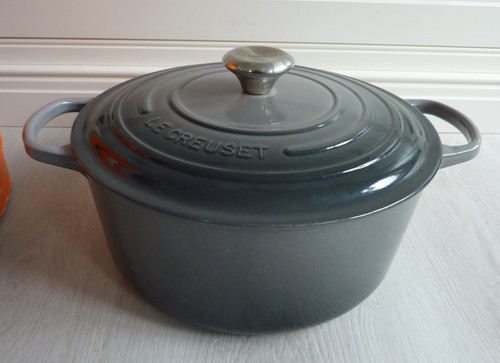 Creuset round casserole - creuset,