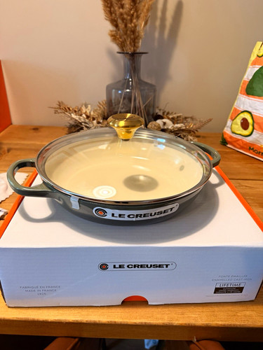 Creuset cast iron - le,