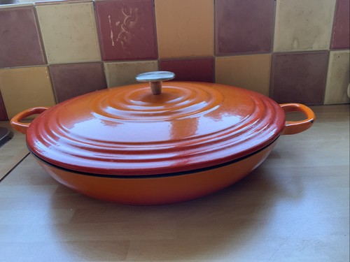 Cast iron creuset - iron,