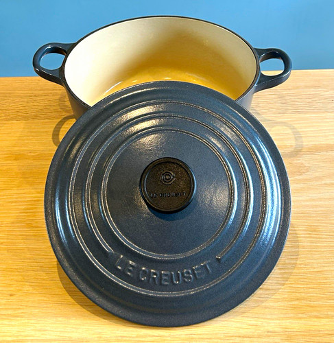Creuset cast iron round - creuset,
