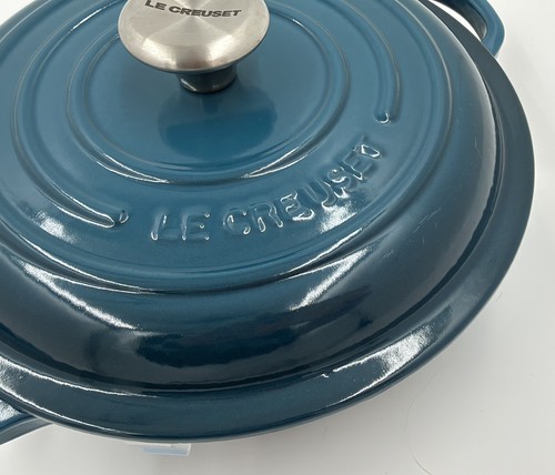 Creuset signature cast - **le,