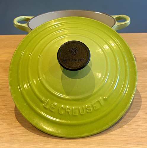 Creuset cast iron - le,