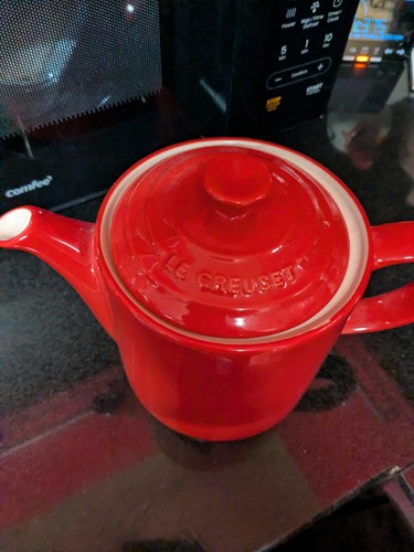 Creuset stoneware teapot - le,