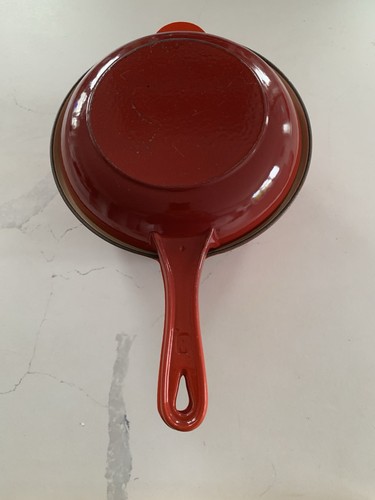 Creuset cast iron pan - 8”,
