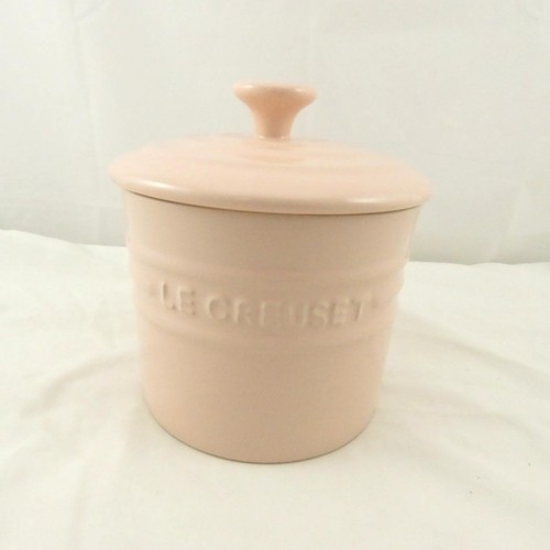 Creuset storage jar with - le,