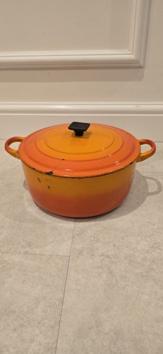 Creuset vintage cast iron - le,