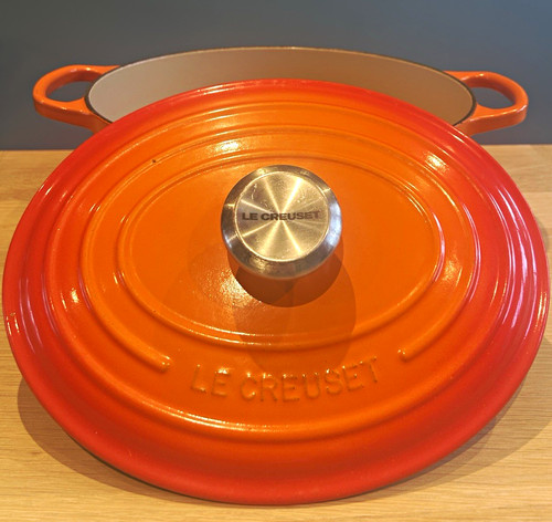 Creuset cast iron oval - le,