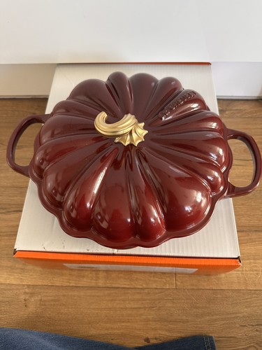 Creuset pumpkin shallow - le,